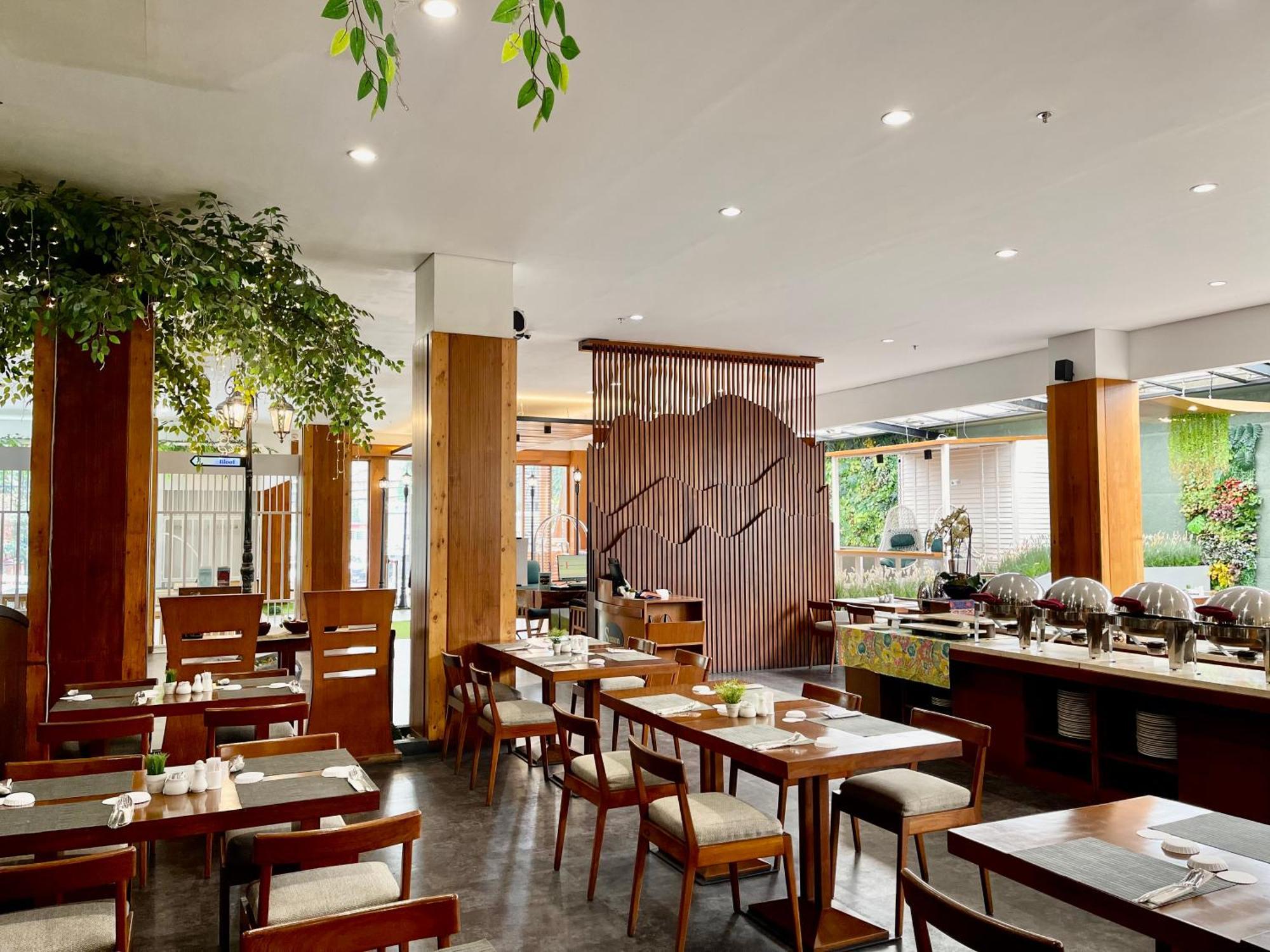 Hemangini Hotel Бандунг Екстер'єр фото